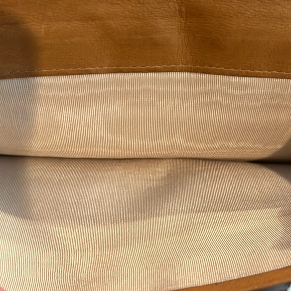 CHANEL Coco Chocolate Bar Caramel Lambskin Long Bi-Fold Wallet - Picture 12 of 14